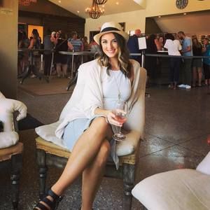 Meet your Posher, Danica